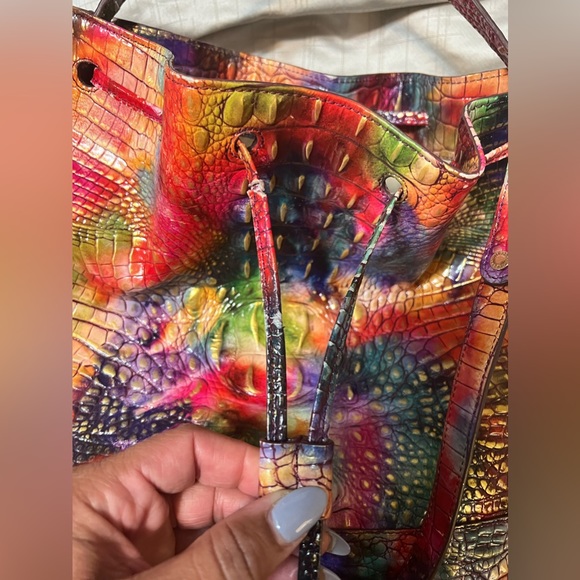 Large bucket Brahmin Bag - Picture 2 of 9